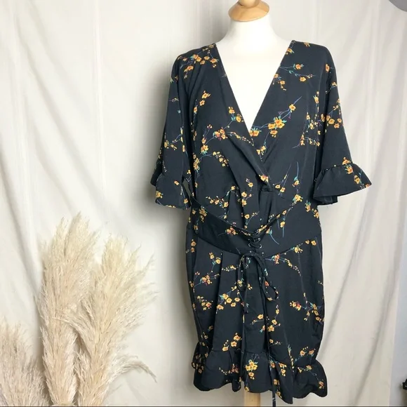 Pretty little thing Black Floral Corset Swing Dress size XL Pretty little thing Black Floral Corset Swing Dress size XL